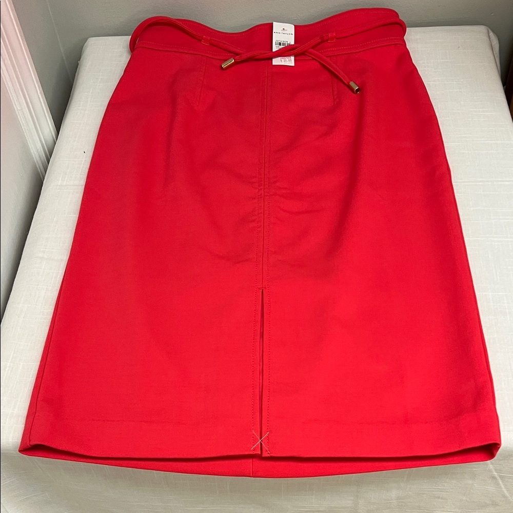 Ann Taylor Elegant Red Women's Pencil Skirt--Size 4